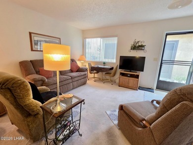 Step into easy Lake Havasu living in this inviting 2 bedroom, 1 on London Bridge Golf Course in Arizona - for sale on GolfHomes.com, golf home, golf lot