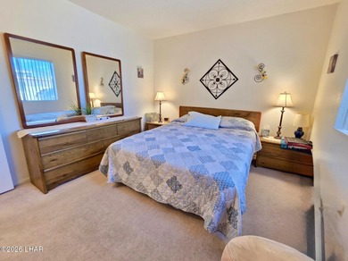 Step into easy Lake Havasu living in this inviting 2 bedroom, 1 on London Bridge Golf Course in Arizona - for sale on GolfHomes.com, golf home, golf lot