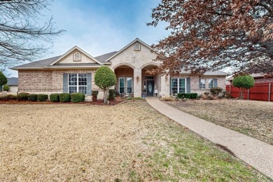 Welcome to this stunning residence located in the desirable on Southern Oaks Golf Club in Texas - for sale on GolfHomes.com, golf home, golf lot