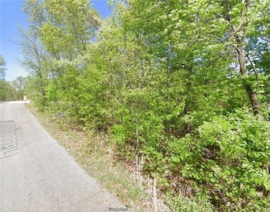 This lot is perfectly located just 2 minutes from the Branchwood on Branchwood Golf Course in Arkansas - for sale on GolfHomes.com, golf home, golf lot
