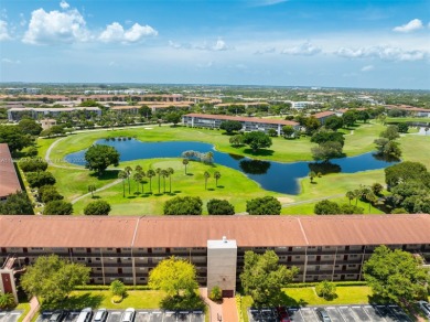 Welcome to this resort style community! This 2 Bed/ 1.5 Bath on Flamingo Lakes Country Club in Florida - for sale on GolfHomes.com, golf home, golf lot