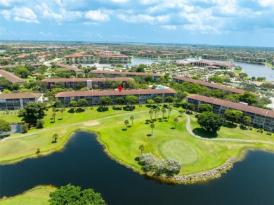 Welcome to this resort style community! This 2 Bed/ 1.5 Bath on Flamingo Lakes Country Club in Florida - for sale on GolfHomes.com, golf home, golf lot