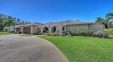 (Some photos virtually staged)Welcome to a home in a family on Palm Aire Country Club of Sarasota in Florida - for sale on GolfHomes.com, golf home, golf lot