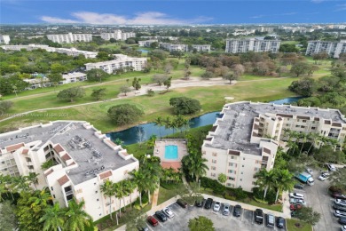 Outstanding 3 Bed 2 Bath Corner Unit in Palm Aire, Newer on Palm-Aire Country Club and Resort - The Oaks in Florida - for sale on GolfHomes.com, golf home, golf lot