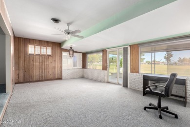 Great retirement home in Sun City! Well maintained Gemini home on Sun City Lakes West and East in Arizona - for sale on GolfHomes.com, golf home, golf lot