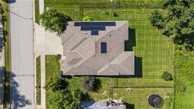 This stunning reverse 1.5 story offers 4 spacious bedrooms, 3 on The Deuce At the National Golf Club of Kansas City in Missouri - for sale on GolfHomes.com, golf home, golf lot