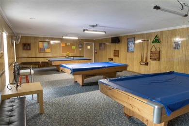 Vacant and move-in ready! Bright, move-in ready 2-Bed, 2-Bath on Oriole Golf and Tennis Club in Florida - for sale on GolfHomes.com, golf home, golf lot