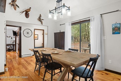 Discover exceptional value in this open-concept furnished 3 on Split Rock Resort and Country Club in Pennsylvania - for sale on GolfHomes.com, golf home, golf lot