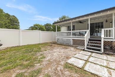 Beautiful 3 bedroom, 2 bath home located in the wonderful on Wild Wing Plantation in South Carolina - for sale on GolfHomes.com, golf home, golf lot