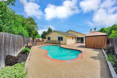 Welcome to this beautifully maintained home featuring 3 spacious on Lone Tree Golf Course in California - for sale on GolfHomes.com, golf home, golf lot