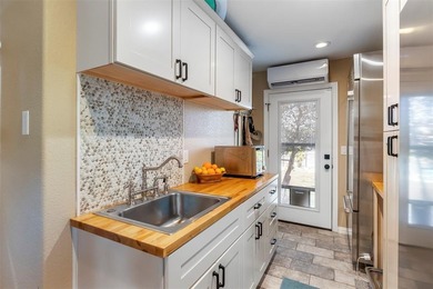 Beautifully remodeled lakefront residence located in Granbury's on Harbor Lakes Golf Club in Texas - for sale on GolfHomes.com, golf home, golf lot