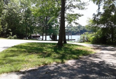 Spacious 1.69 Offshore lot in Great Creek Landing at Lake Gaston on Tanglewood Shores Golf Club in Virginia - for sale on GolfHomes.com, golf home, golf lot