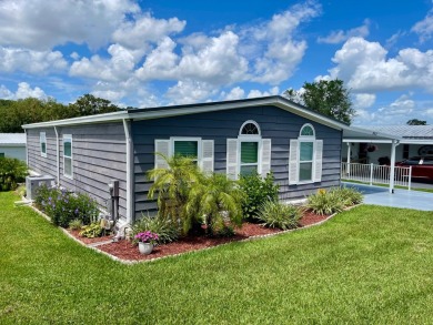 Check this out!! This home has been meticulously kept with on Water Oak Country Club Estates in Florida - for sale on GolfHomes.com, golf home, golf lot