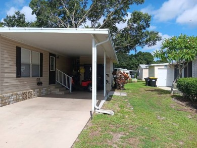 NEW LISTING - Priced @ $74,900.    Very well-maintained 2 Bed 2 on Four Lakes Golf Club in Florida - for sale on GolfHomes.com, golf home, golf lot