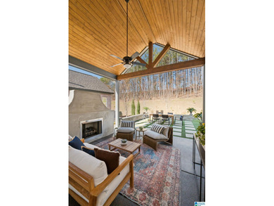 Feel at home the moment you step inside this beautifully on Riverchase Country Club in Alabama - for sale on GolfHomes.com, golf home, golf lot