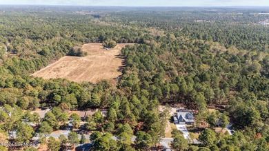 MAKE AN OFFER! NOW OFFERING SELLER FINANCING. A rare and unique on Seven Lakes Country Club in North Carolina - for sale on GolfHomes.com, golf home, golf lot