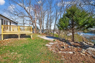 Herrington Lakefront with over 114 ft lake frontage and on Peninsula Golf Resort in Kentucky - for sale on GolfHomes.com, golf home, golf lot