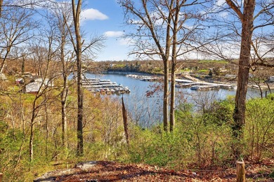 Herrington Lakefront with over 114 ft lake frontage and on Peninsula Golf Resort in Kentucky - for sale on GolfHomes.com, golf home, golf lot
