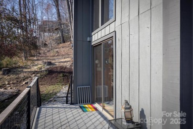 EMBRACE MOUNTAIN LIVING AT LAKE LURE, NC...............Nestled on Rumbling Bald Resort on Lake Lure in North Carolina - for sale on GolfHomes.com, golf home, golf lot