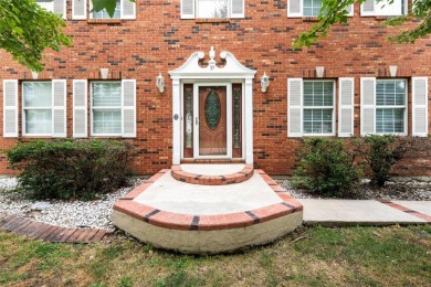 BEAUTIFUL 2 STORY--CORNER LOT--IN GROUND POOL--OPEN FLOOR PLAN! on The Granite City Park District Legacy Golf Course in Illinois - for sale on GolfHomes.com, golf home, golf lot