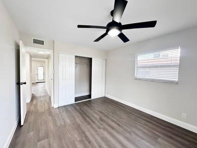 55+ Fully renovated 2/2 condo In the heart of Delray Beach IN on Kings Point Golf -Flanders Way in Florida - for sale on GolfHomes.com, golf home, golf lot