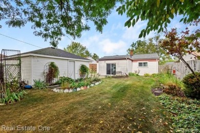 GORGEOUS, UPDATED RANCH...JUST PACK YOUR BAGS THE UPDATES HAVE on Westland Municipal Golf Course in Michigan - for sale on GolfHomes.com, golf home, golf lot