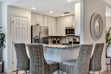 Welcome to this beautifully appointed 3 bedroom, 2 bathroom on Lakewood National Golf Club in Florida - for sale on GolfHomes.com, golf home, golf lot
