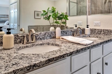 Welcome to this beautifully appointed 3 bedroom, 2 bathroom on Lakewood National Golf Club in Florida - for sale on GolfHomes.com, golf home, golf lot