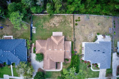 Welcome to this beautifully updated 4-bedroom, 2.5-bathroom home on Haile Plantation Golf and Country Club in Florida - for sale on GolfHomes.com, golf home, golf lot