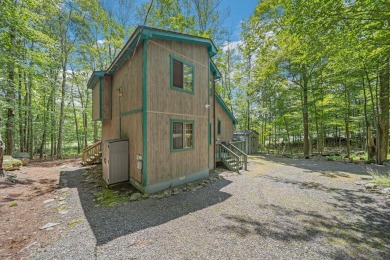 Welcome to 38 N Fairway Drive located in the highly desirable on The Hideout Golf in Pennsylvania - for sale on GolfHomes.com, golf home, golf lot