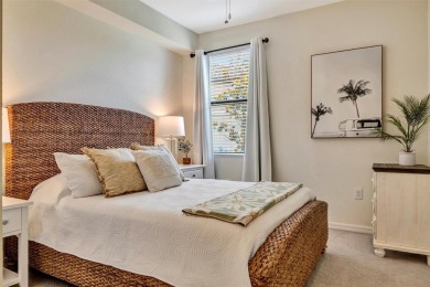 Welcome to this beautifully appointed 3 bedroom, 2 bathroom on Lakewood National Golf Club in Florida - for sale on GolfHomes.com, golf home, golf lot