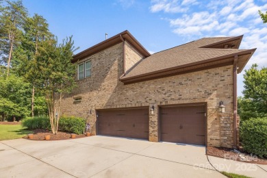 Pristine all-brick home in gated Eagles Landing at The Palisades on The Palisades Country Club in North Carolina - for sale on GolfHomes.com, golf home, golf lot