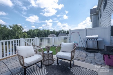 Immaculate End-Unit townhome in the sought-after Windhaven on Tega Cay Golf Club in South Carolina - for sale on GolfHomes.com, golf home, golf lot