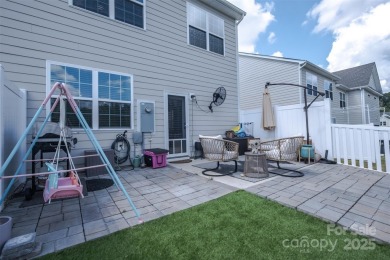 Immaculate End-Unit townhome in the sought-after Windhaven on Tega Cay Golf Club in South Carolina - for sale on GolfHomes.com, golf home, golf lot