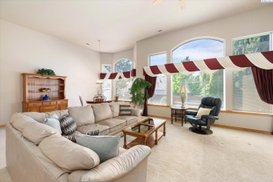 MLS# 283952 This lovely one owner home in Canyon Lakes has no on Canyon Lakes Golf Course in Washington - for sale on GolfHomes.com, golf home, golf lot