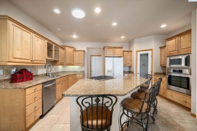 MLS# 283952 This lovely one owner home in Canyon Lakes has no on Canyon Lakes Golf Course in Washington - for sale on GolfHomes.com, golf home, golf lot