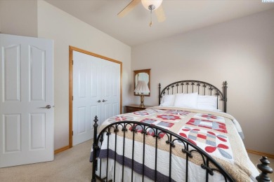 MLS# 283952 This lovely one owner home in Canyon Lakes has no on Canyon Lakes Golf Course in Washington - for sale on GolfHomes.com, golf home, golf lot