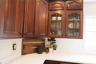 Beautiful 4-5 Bedroom Home on Lakewood on the Green Golf Course on  in Michigan - for sale on GolfHomes.com, golf home, golf lot