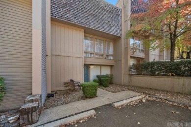 SEE AGENT REMARKS. Nicely updated townhouse near Lake DeSoto on DeSoto Golf Course in Arkansas - for sale on GolfHomes.com, golf home, golf lot