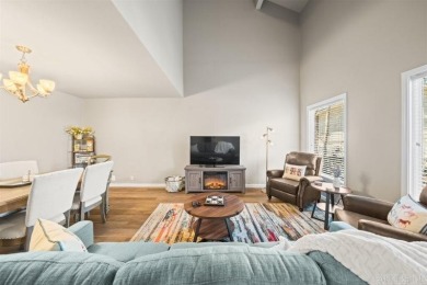 SEE AGENT REMARKS!  This 3 bedroom/2 Bath Townhouse is located on DeSoto Golf Course in Arkansas - for sale on GolfHomes.com, golf home, golf lot