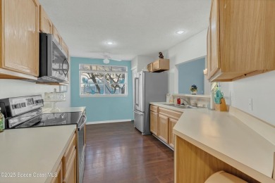 **SELLER IS CONTRIBUTING $10K TOWARDS BUYERS CLOSING COST** on Suntree Country Club in Florida - for sale on GolfHomes.com, golf home, golf lot