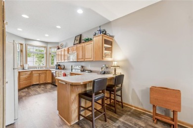 Beautifully maintained detached townhome located in the on The Ponds Golf Club in Minnesota - for sale on GolfHomes.com, golf home, golf lot