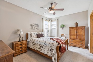 Beautifully maintained detached townhome located in the on The Ponds Golf Club in Minnesota - for sale on GolfHomes.com, golf home, golf lot
