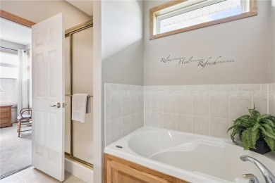 Beautifully maintained detached townhome located in the on The Ponds Golf Club in Minnesota - for sale on GolfHomes.com, golf home, golf lot