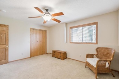 Beautifully maintained detached townhome located in the on The Ponds Golf Club in Minnesota - for sale on GolfHomes.com, golf home, golf lot