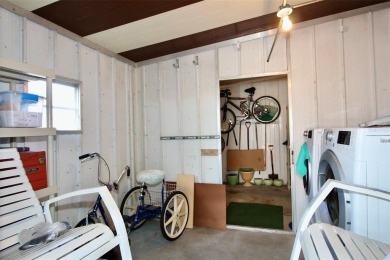 **ENORMOUS LIVING SPACE IN GOLDEN GATE** Enjoy one of the on Mainlands Golf Club in Florida - for sale on GolfHomes.com, golf home, golf lot