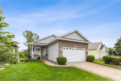 Beautifully maintained detached townhome located in the on The Ponds Golf Club in Minnesota - for sale on GolfHomes.com, golf home, golf lot