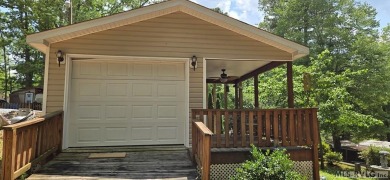 Beautifully maintained 2007 Forest River Cardinal 34' Fifth on River Ridge Golf Club in Virginia - for sale on GolfHomes.com, golf home, golf lot