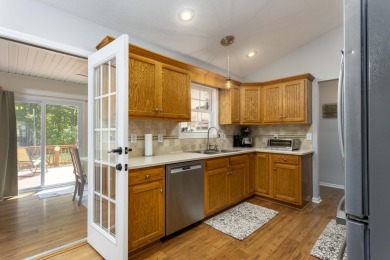 Welcome to this beautifully maintained 3 bedroom, 2.5 bath home on Lake Tansi Village Country Club in Tennessee - for sale on GolfHomes.com, golf home, golf lot