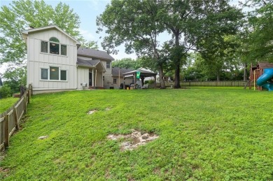 Welcome to this beautifully designed home in the award-winning on Lakewood Oaks Golf Club, Ltd. in Missouri - for sale on GolfHomes.com, golf home, golf lot